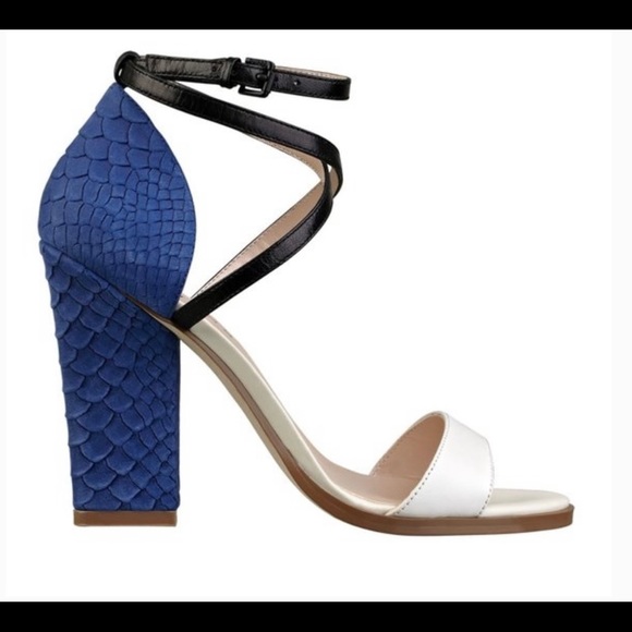 Guess Sileno Royal Blue/White heels - Picture 2 of 10